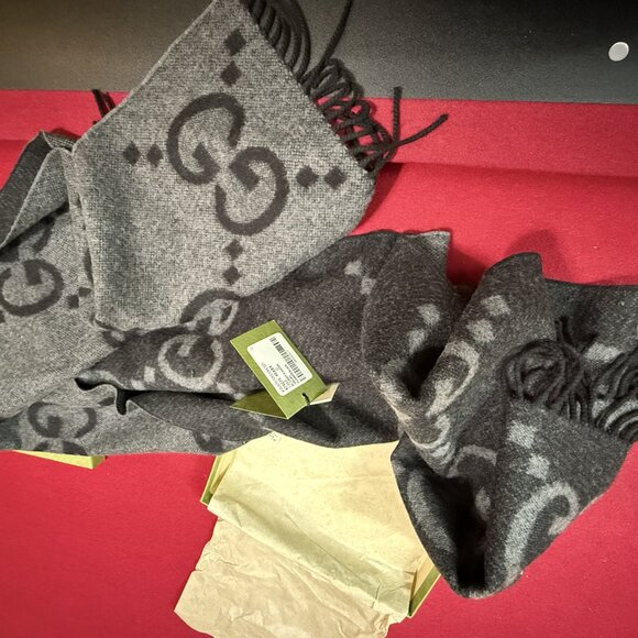 GG jacquard wool silk scarf - Picture 4 of 5